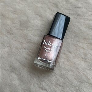 Londontown enhanced color polish - shade is Extra Bubbles Please